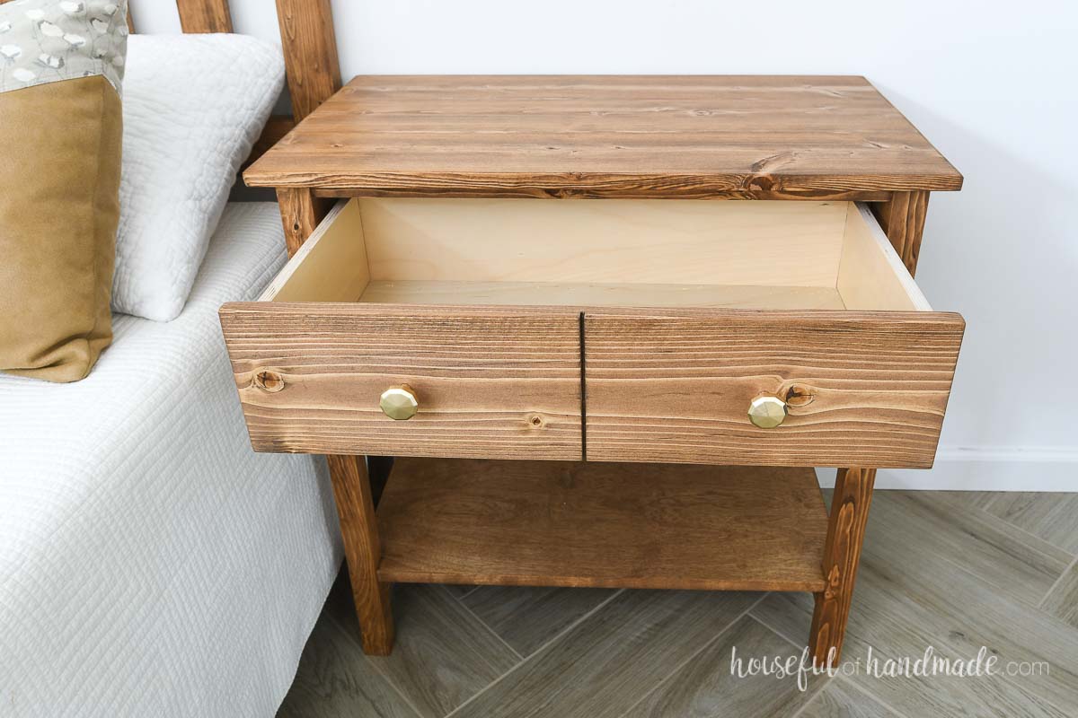 Classic 1 Drawer Nightstand with Shelf Build Plans