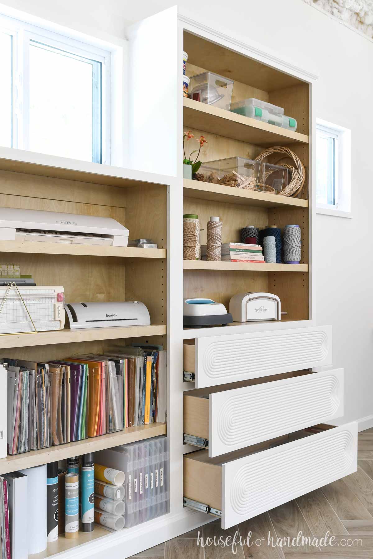 Built-in Bookcase with Lower Drawers Woodworking Plans Built-in Bookcase with Lower Drawers Woodworking Plans