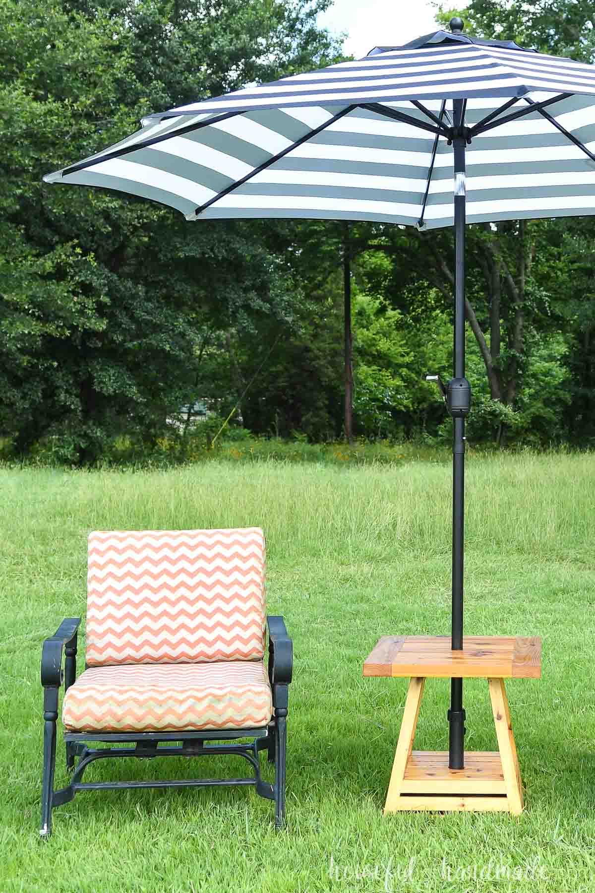 Outdoor Umbrella Side Table Woodworking Plans