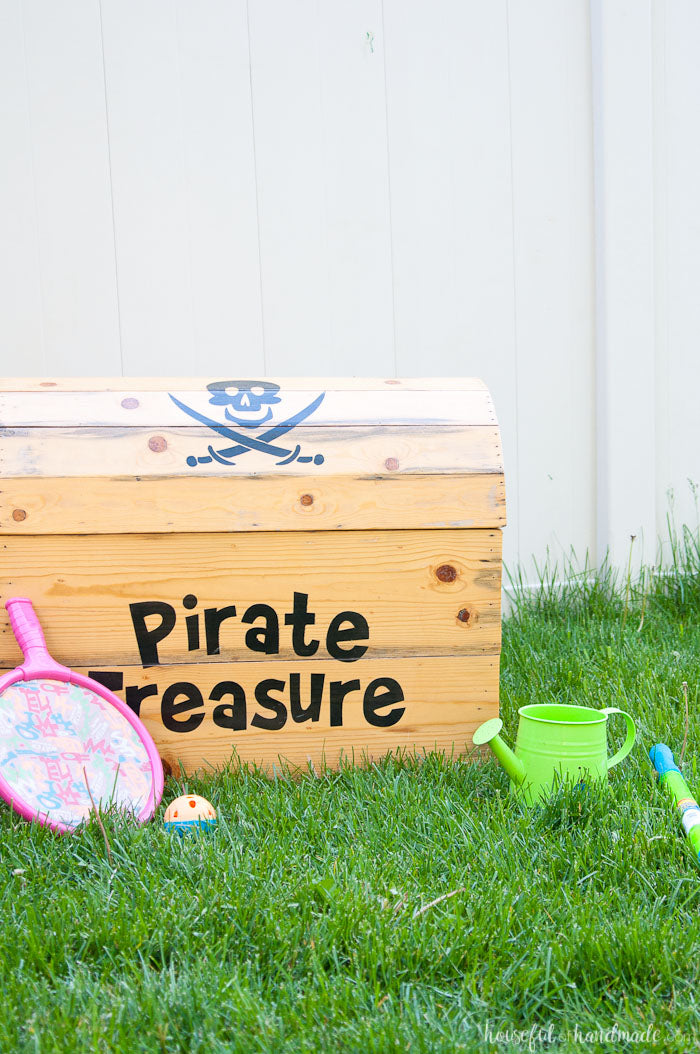 Pirate fashion toy box