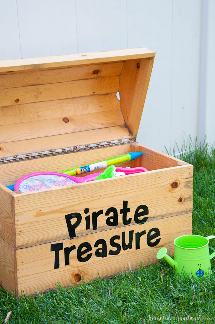 Treasure Chest Toy Box Woodworking Plans