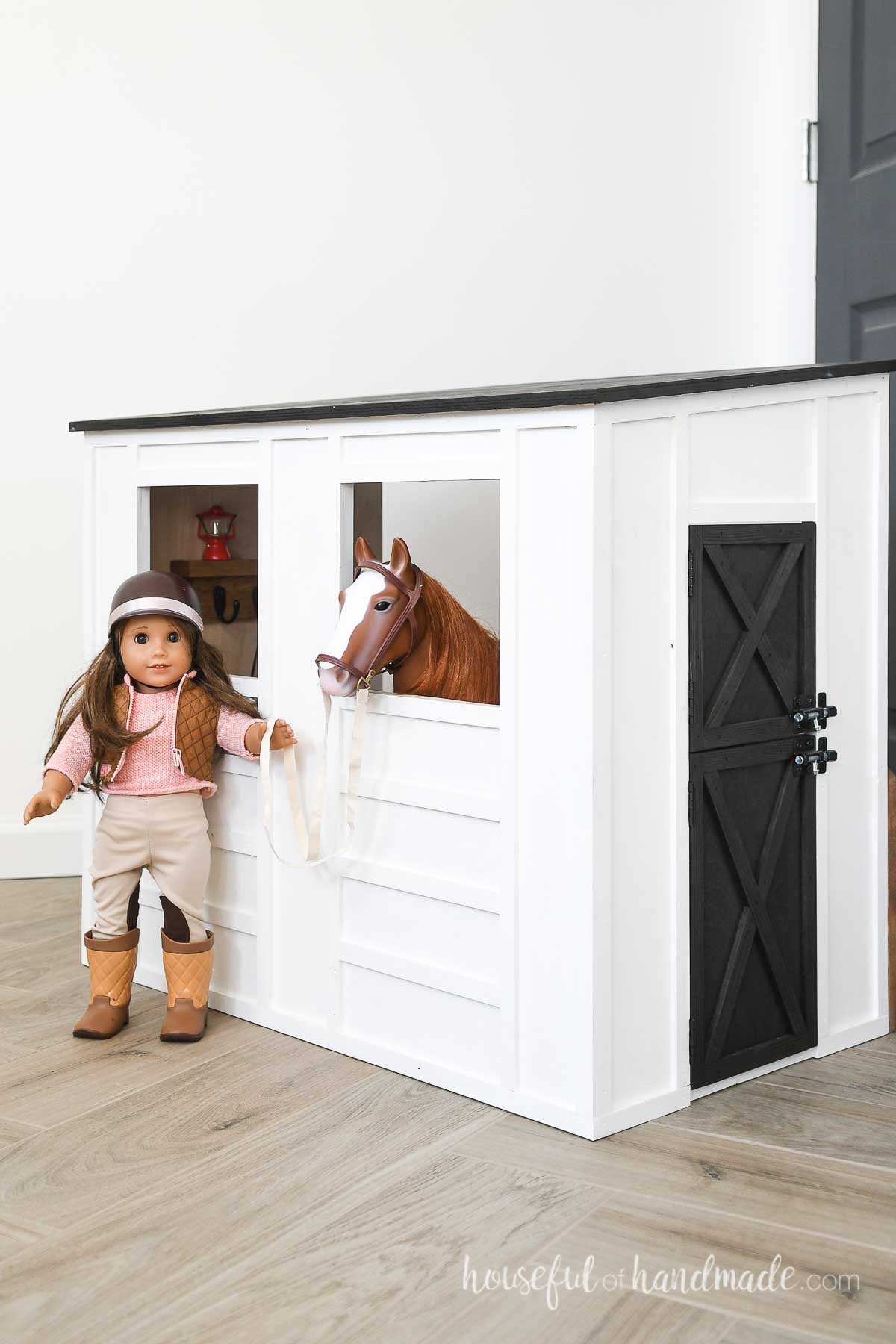 American girl doll stable online